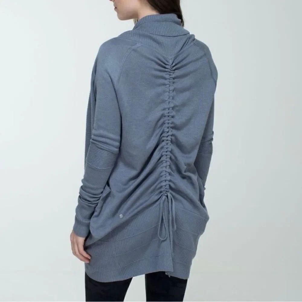 Lululemon Transformation Wrap